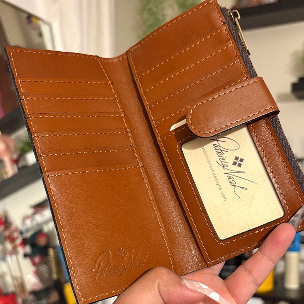 Patricia Nash Leather Wallet NWOT - Picture 7 of 9